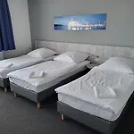 Hotel & Gaestehaus Rostock Luetten Klein