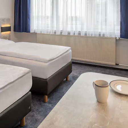 Hotel & Gaestehaus Luetten Klein Rostock