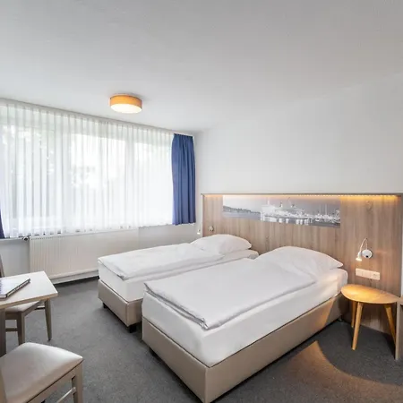 & Gaestehaus Luetten Klein Hotel 3*