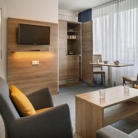 & Gaestehaus Luetten Klein 3* Rostock