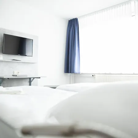 Hotel & Gaestehaus Luetten Klein Rostock