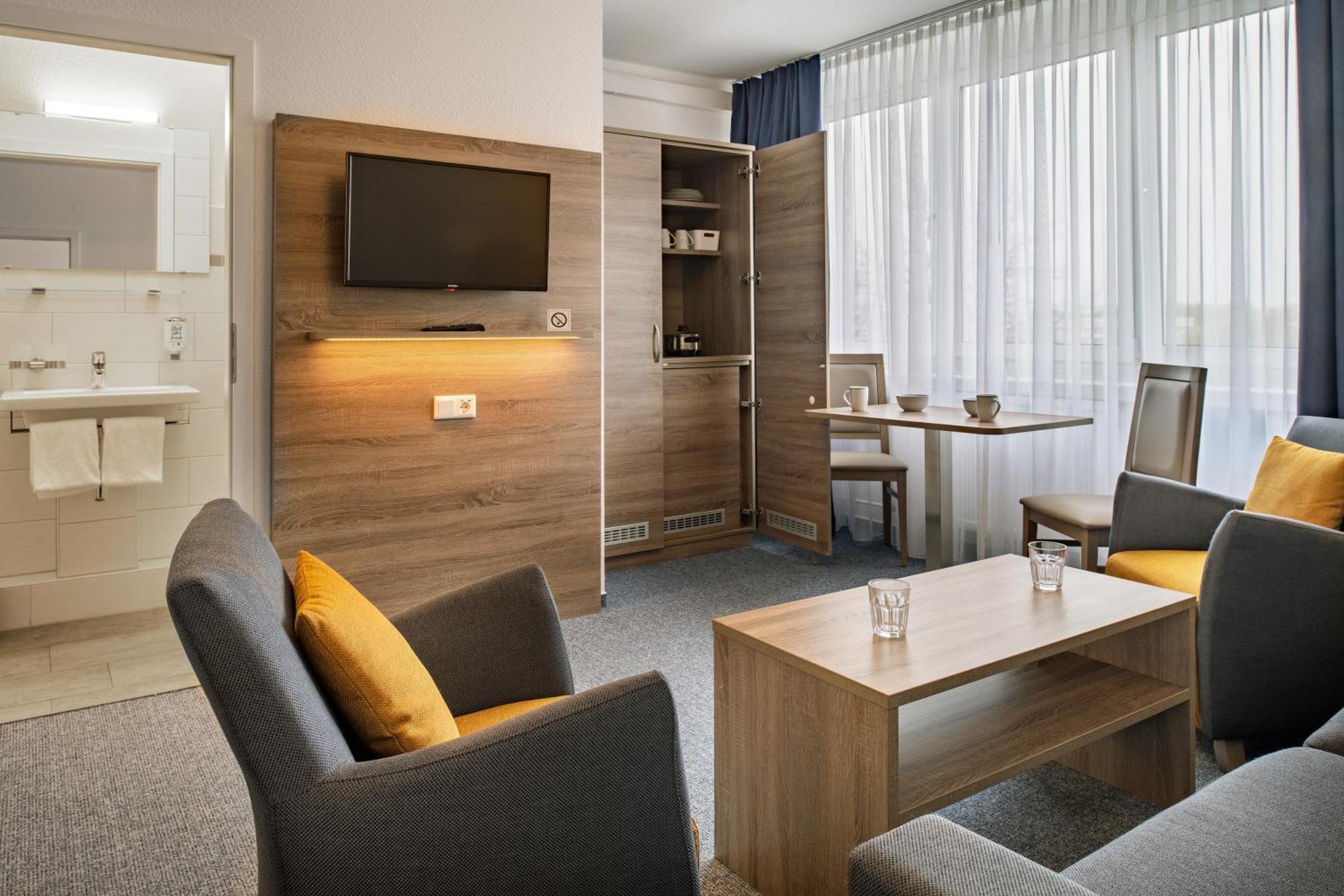 & Gaestehaus Luetten Klein 3* Rostock