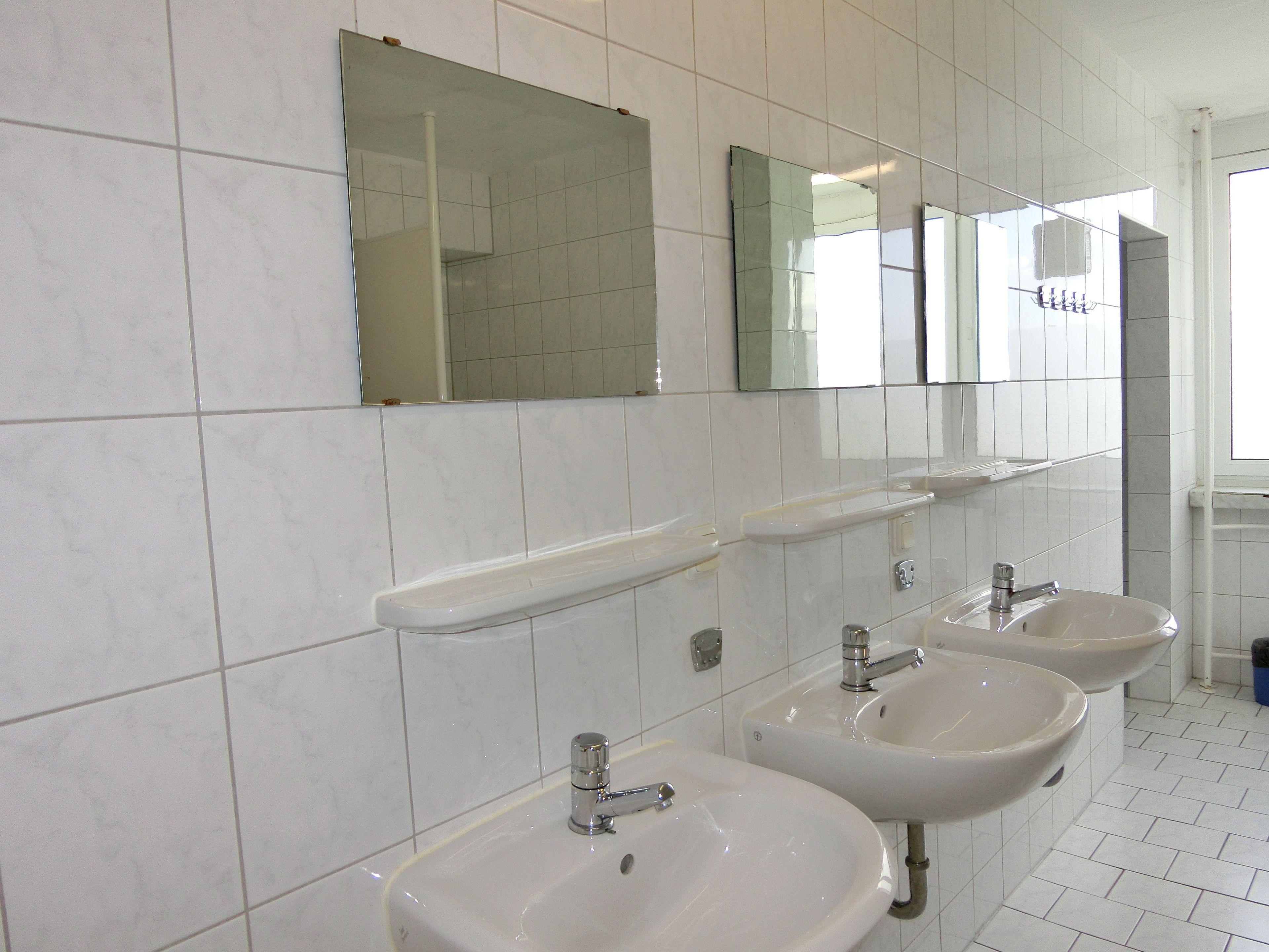 & Gaestehaus Luetten Klein Rostock