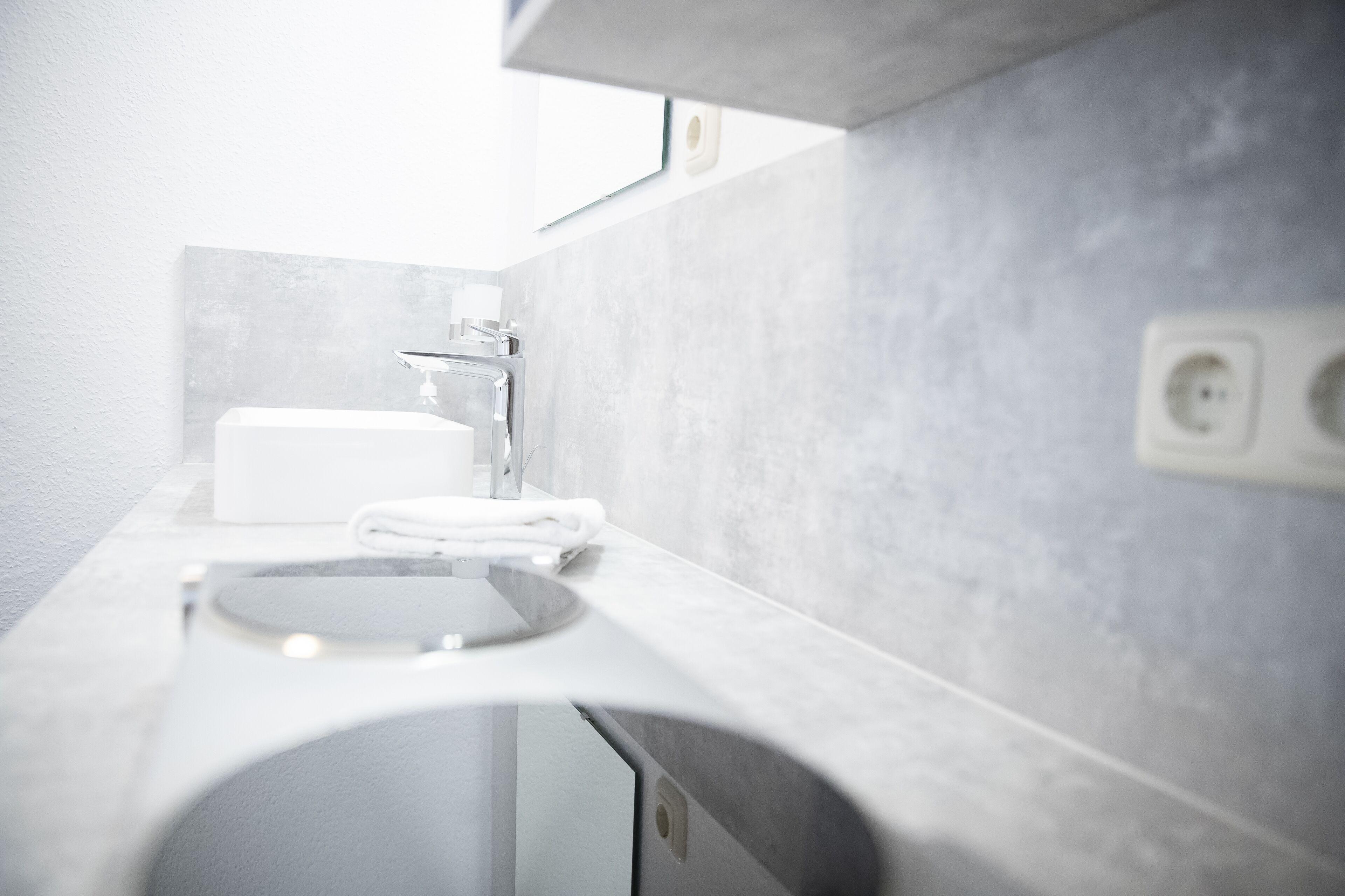 & Gaestehaus Luetten Klein