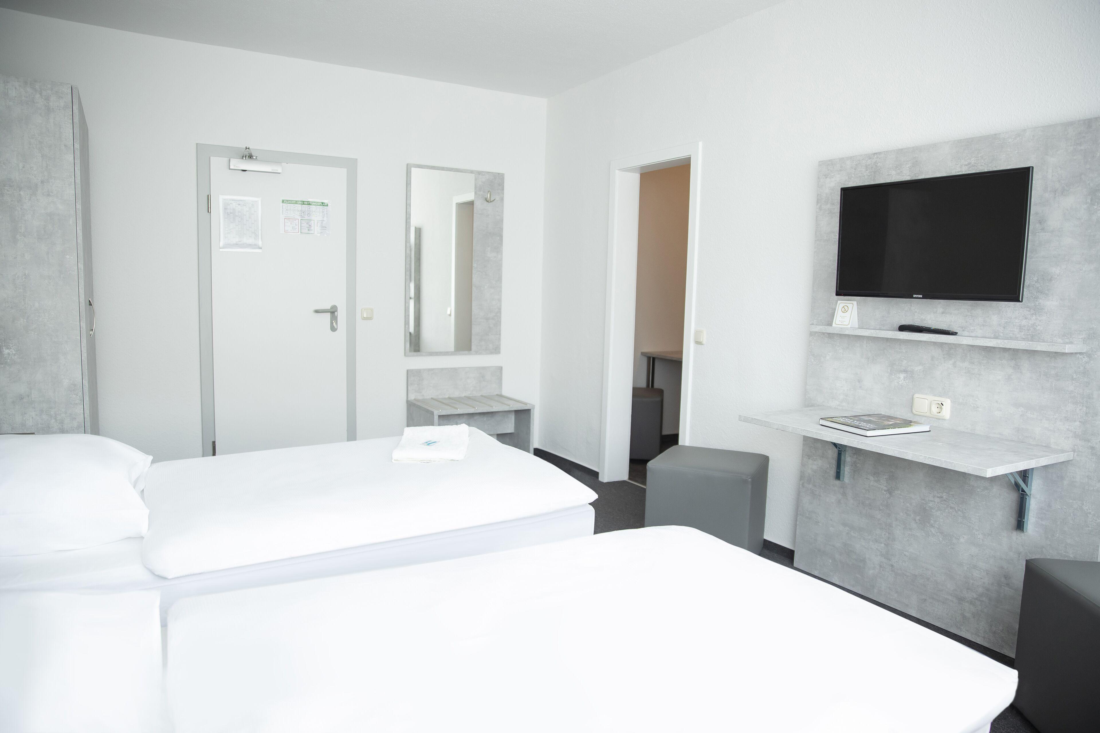 Hotel & Gaestehaus Luetten Klein 3*