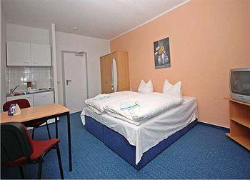 & Gaestehaus Luetten Klein 3*