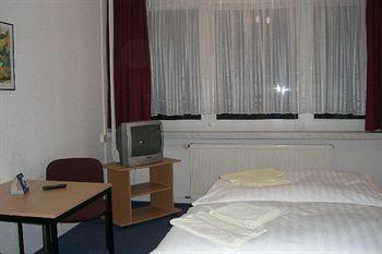 & Gaestehaus Luetten Klein Hotel 3*