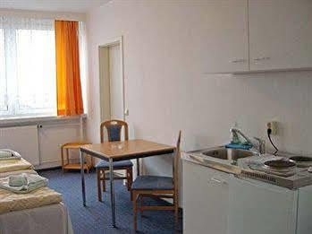 Hotel Hotel&gästehaus Lütten Klein 3*