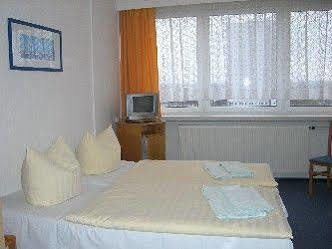 Hotel & Gaestehaus Luetten Klein Rostock